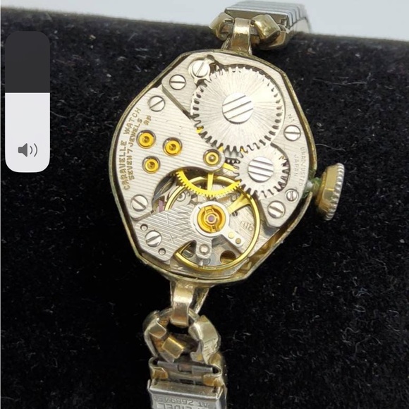 Vintage Caravelle by Bulova Mechanical 7 Jewel Ladies Wrist Watch - Picture 9 of 9